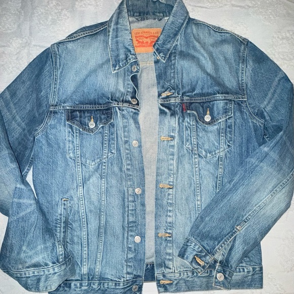Levi's Classic Blue Denim Jacket - Picture 1 of 5